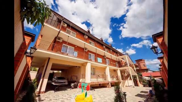 Zolotaya Loza Guest House - великолепный отель у моря!