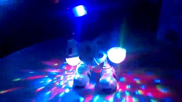 Dancing Robot Smart Space Music Light toy смотреть онлайн