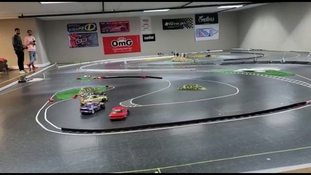 Nice tandems at RC Car World! смотреть онлайн