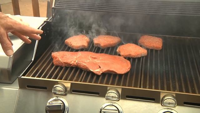 TRU-Infrared Technology Explained by Char-Broil Engineer смотреть онлайн