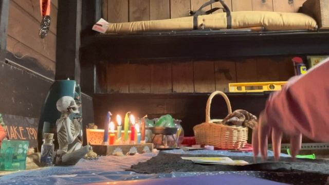 Tarot Card Magic Tricks - my kids showed up in the deck and then they showed up in the garage смотреть онлайн