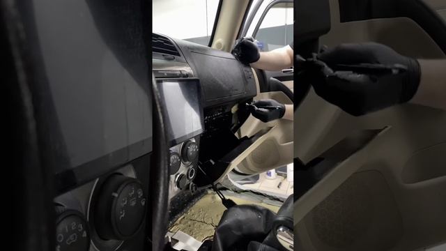 Химчистка салона Hummer H3 ч2 #shorts #short #asmr #detailing #auto #car #status #shortvideo смотреть онлайн
