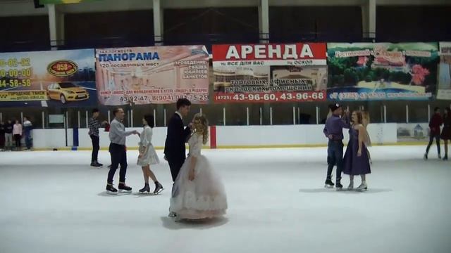 ►SSFnK●Осенний бал на льду смотреть онлайн