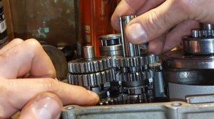 КПП мотоцикла или питбайка - как избежать проблем с вылетающими передачами, особенности сборки.