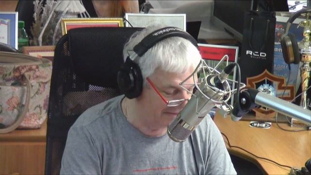 Регулируем клапана - особенности процесса в программе "Байки про Байки". смотреть онлайн