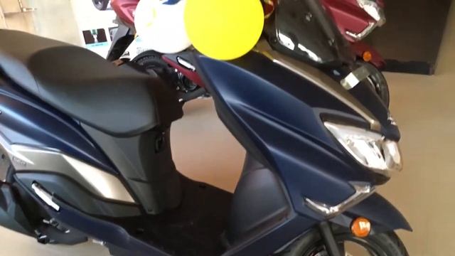 Suzuki BURGMAN 125 MATTE BLUE Colour BIuetooth /GPS Editions 2020 смотреть онлайн