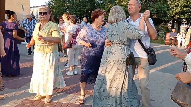 Танцплощадка Белгород. 26.08 смотреть онлайн