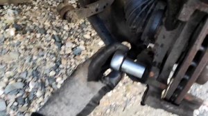 Тойота Ярис меняем тормозные диски