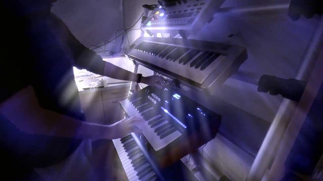 Polar Night Dream - atmospheric dawless jam with Korg Wavestate, Modal Cobalt8X & Behringer RD-9 смотреть онлайн