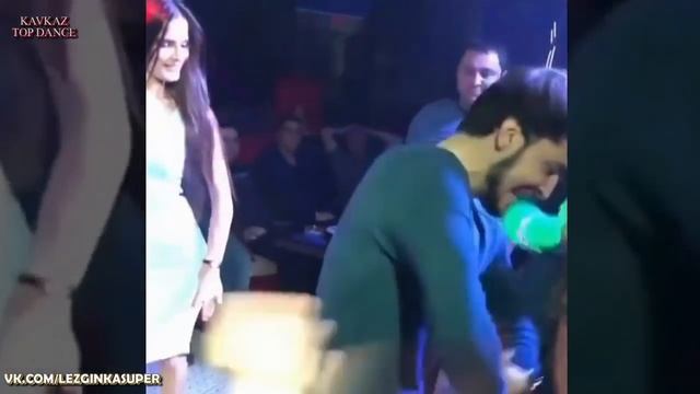 НУ ОЧЕНЬ ГОРЯЧАЯ ЛЕЗГИНКА с КРАСАВИЦАМИ. ЛЕЗГИНКА 2018 смотреть онлайн