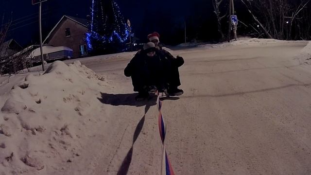 White Siberia Mini R + санки = буксировка смотреть онлайн