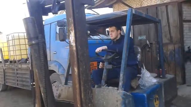 Угандошили погрузчик смотреть онлайн