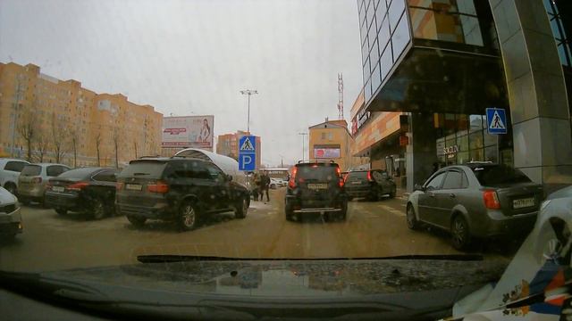 Выезд от ТРЦ Макси на улицы Соколовского, Румянцева смотреть онлайн