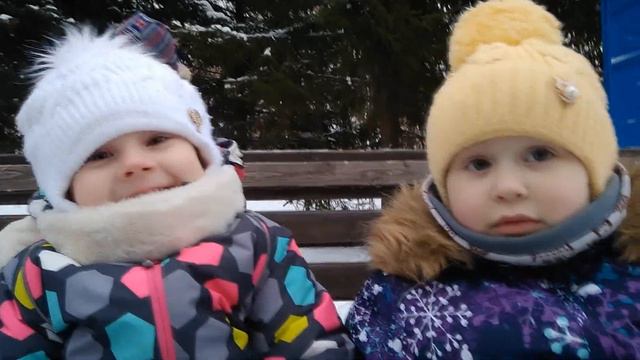 ПЕРВЫЙ РАЗ НА КОНЬКАХ! ЧЕЛЕНДЖ САМЫЙ БЫСТРЫЙ! смотреть онлайн