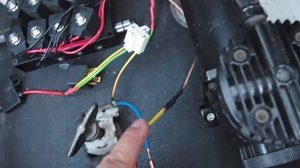 Установка ПНЕВМОПОДВЕСКИ на Приору своими руками.