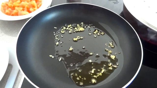 Курица КАРРИ, ОЧЕНЬ ПРОСТОЙ Рецепт, Вкусный Крем Соус смотреть онлайн