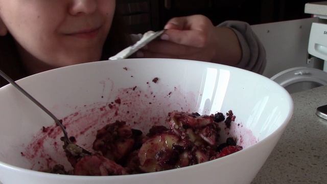 Как я ПОТОЛСТЕЛА НА 10 КГ // Мой завтрак смотреть онлайн