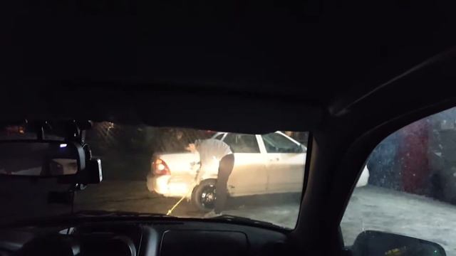 Как выпрямить мятое крыло на приоре. смотреть онлайн