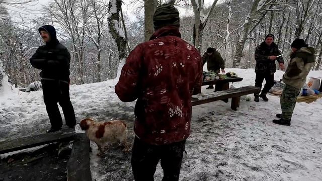 Особенности КРЫМского отдыха. НОЧУЕМ зимой в ПАЛАТКАХ и ЗЕМЛЯНКЕ. смотреть онлайн