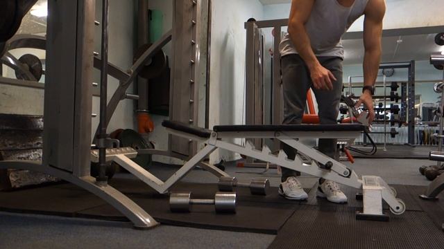 НЕ РАСТУТ МЫШЦЫ (ЭКТОМОРФ) смотреть онлайн