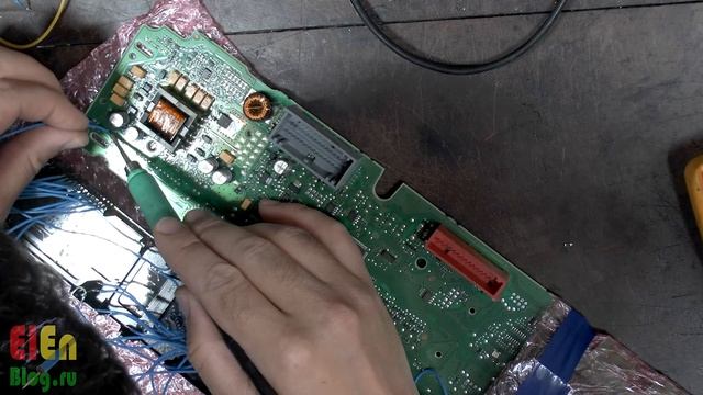 Ремонт редкой панели приборов от Ренно Сценик P8200 451 506A смотреть онлайн