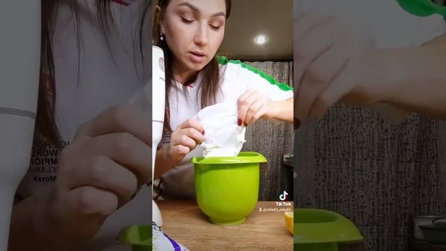 ?- фрукты-100 гр. творога-300 гр.сметаны-100 гр.сахара-25 гр.желатина-100 мл.воды- ванилин по жел. смотреть онлайн