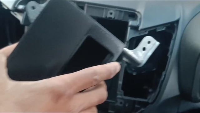 Maruti Suzuki celerio ka music system kaise??remove kare смотреть онлайн