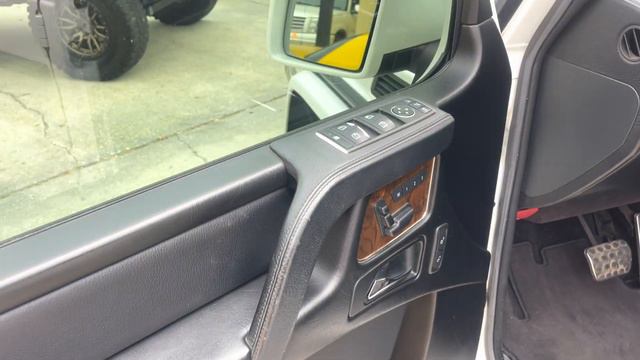 2014 Mercedes-Benz G-550 G-Wagon At Southern Motor Company смотреть онлайн