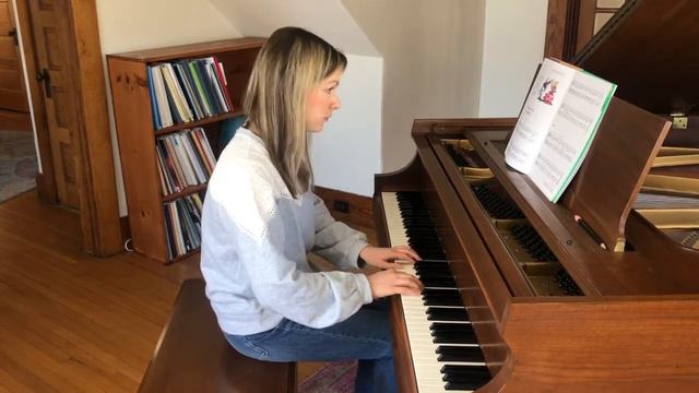 Minuet and Trio (Alfred's Basic Piano | Level 1B Recital) смотреть онлайн