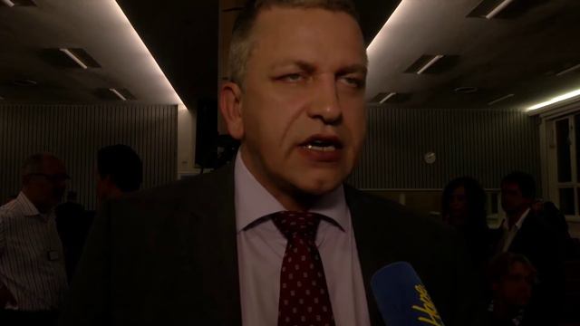 ein Blick: Desert Flower Center, Berlin смотреть онлайн