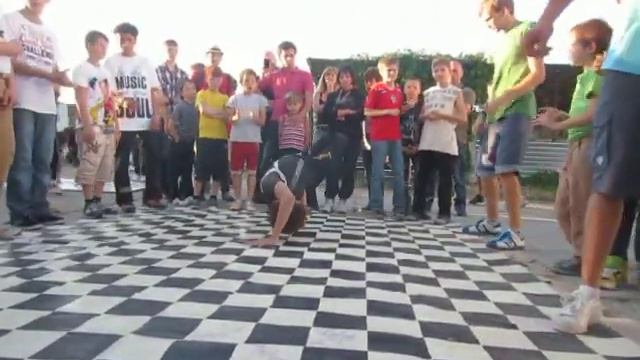 Школа Ника против школы Богомола смотреть онлайн