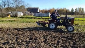 Осенняя пахота минитрактор XINGTAI-160