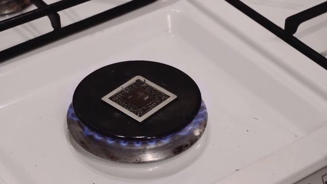Frying ATI GPU - Flip-Chip die extraction смотреть онлайн