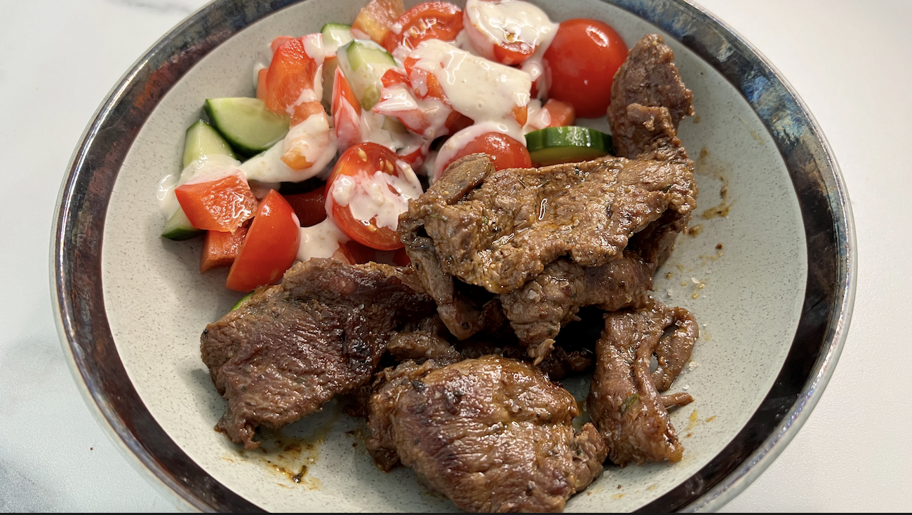 Овощной салат с говядиной. Я делаю это уже столько лет! смотреть онлайн