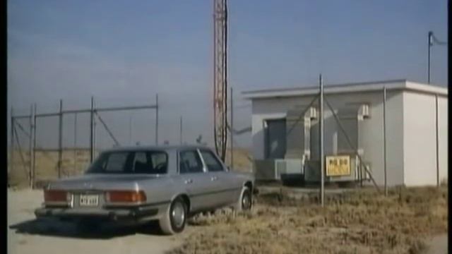 Scene from Russ Meyer's Beneath the Valley of the Ultra Vixens смотреть онлайн