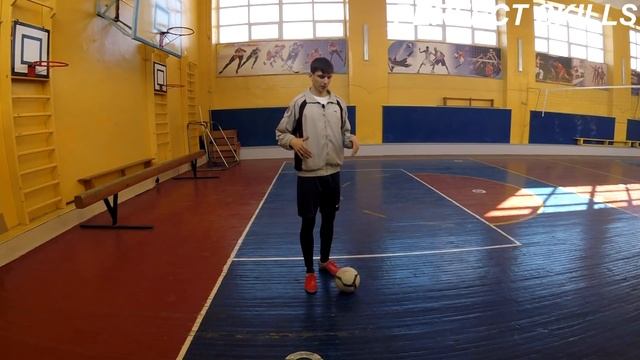 3 самых первых финта в жизни каждого футболиста | Контроль мяча с места смотреть онлайн