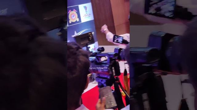 Akanksha Puri Awarded at International Glory Awards 2023 смотреть онлайн