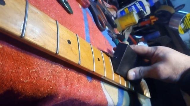 Ibanez Roadstar II bass. Установка ладов. смотреть онлайн