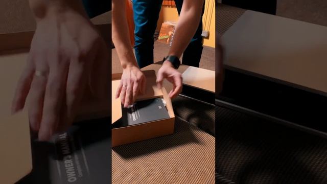 Распаковка Hi-Fi Rose RS250 смотреть онлайн