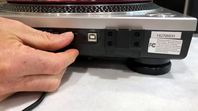 Turntable with Powered Speakers | How to Choose a Turntable смотреть онлайн