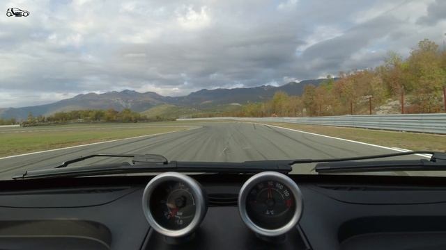 Small But Mighty: The Smart Roadster Takes on Grobnik Circuit смотреть онлайн