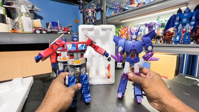 TE01C - Cell-Shaded Optimus Prime смотреть онлайн