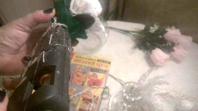 нежная роза на стыке зимы и весны смотреть онлайн