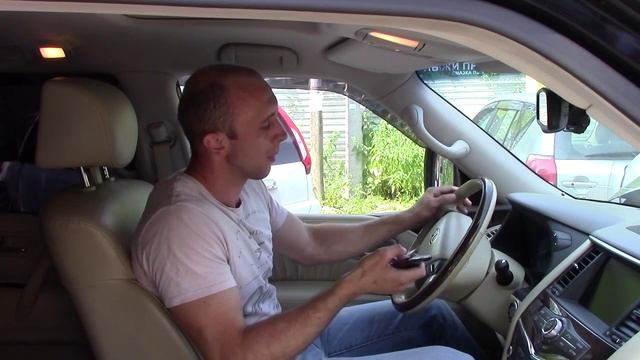 Обзор: 2011 год Infiniti QX56/Инфинити QX56 смотреть онлайн