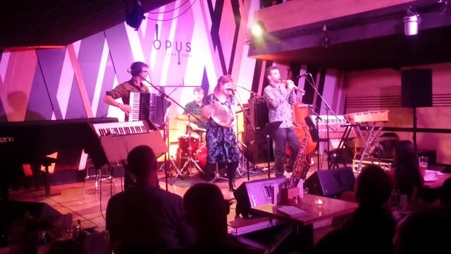 Pulcinella & Maria Mazzotta live - 2. смотреть онлайн