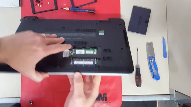 HP Pavilion 15 Dissasembly Replacing Hdd to SSD