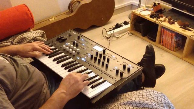 On my lap (Wavestate) смотреть онлайн