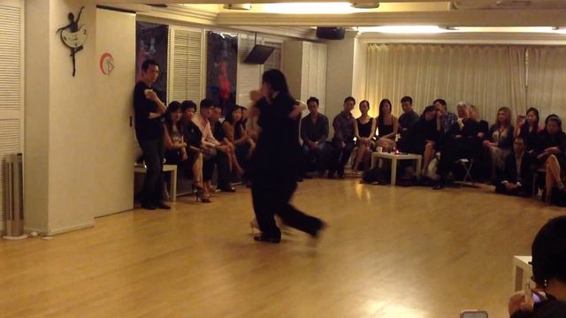 Welcome Milonga of Juan Pablo Canavire y Sara Westin en Hong Kong 2012 - Improvisation 2 смотреть онлайн