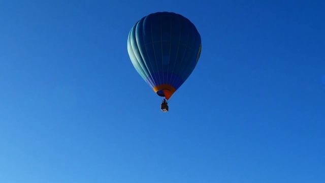 ПОЛЁТ НА ВОЗДУШНОМ ШАРЕ | КАТАНИЕ НА СТЬЮБАХ | ГОНКИ НА СНЕГОХОДАХ смотреть онлайн