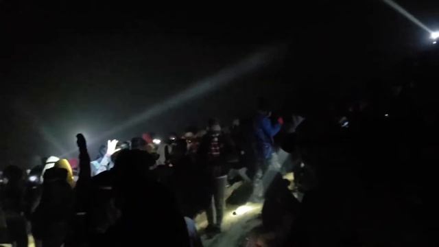 Bromo & Ijen: Sunrise Volcano Hikes in Java, Indonesia! смотреть онлайн